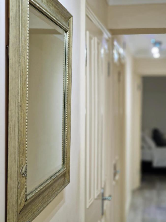 2 Bedrooms Flat In Great Location! Лондон Екстериор снимка